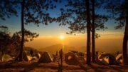 13 cele mai bune sfaturi pentru camping pentru grupuri mari