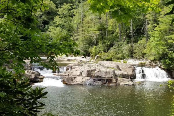 Linville Gorge Wilderness Area - Linville Falls Camping în Carolina de Nord