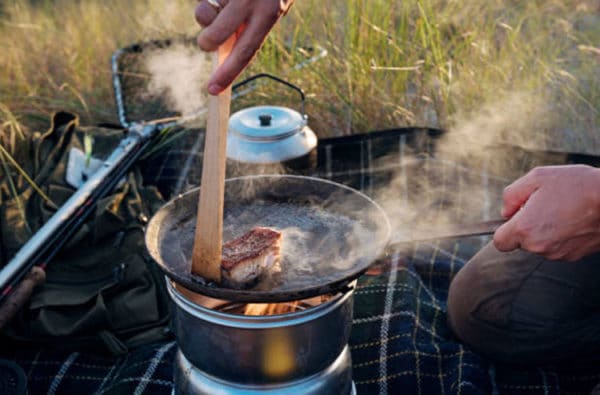 Sfaturi pentru gătit în camping.