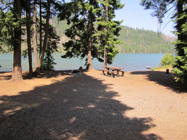 South Shore Camping - Suttle Lake Campground din Oregon