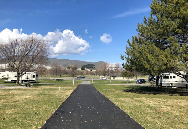 Camping la Wenatchee Confluence State Park din Washington