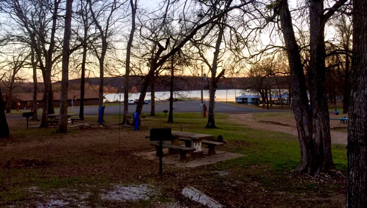 Greenleaf State Park - Braggs: Camping în Oklahoma